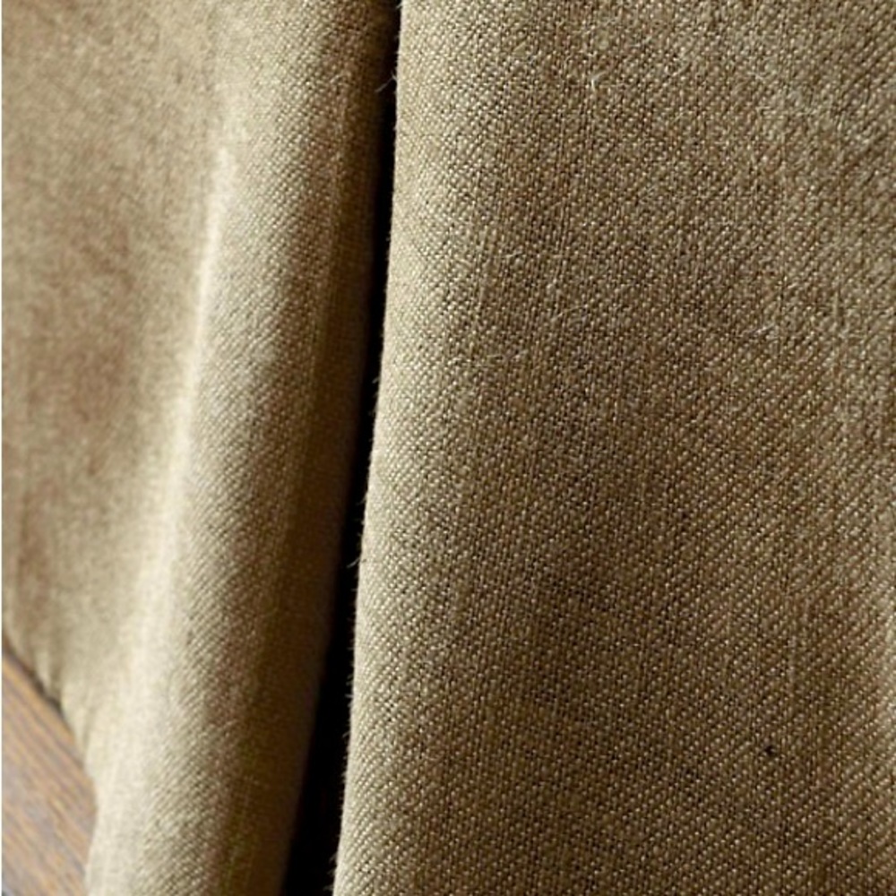 Tailored linen bed skirt full size